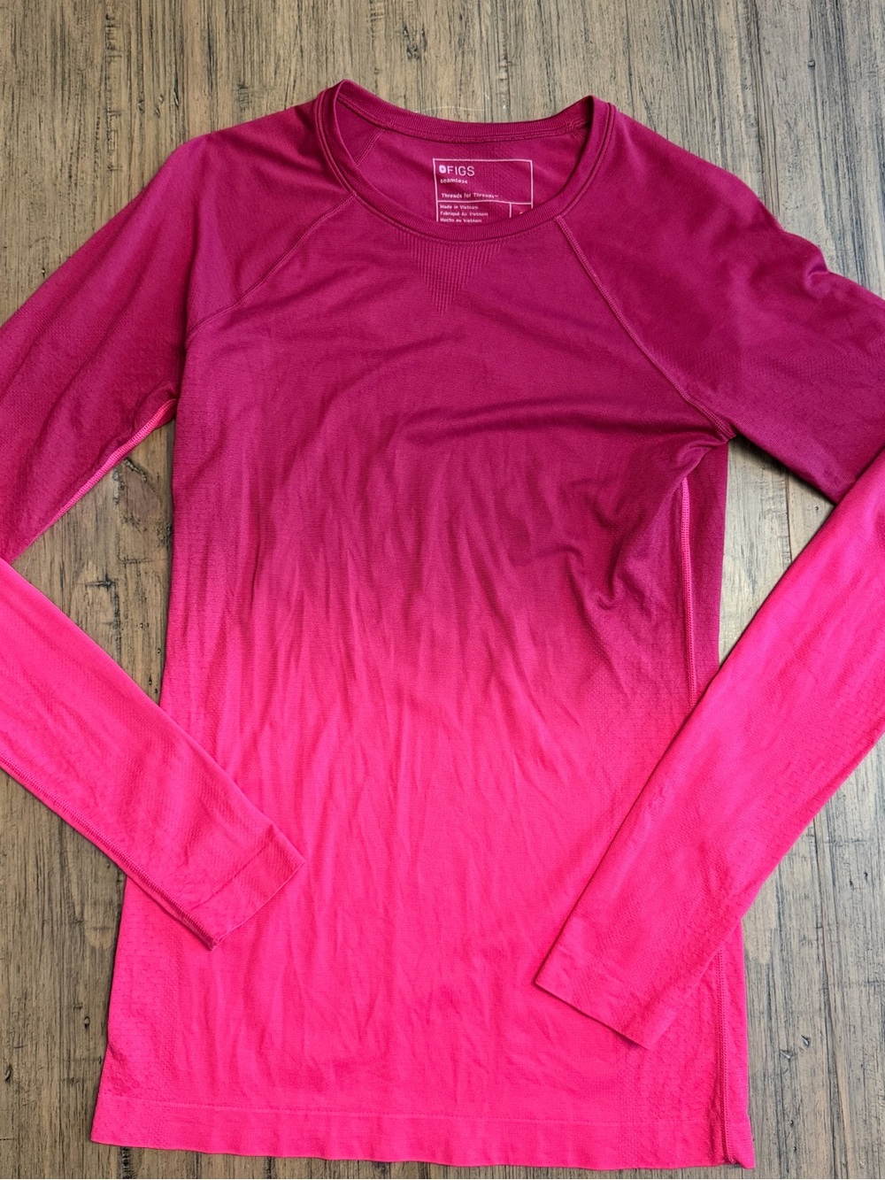 Figs Women’s Pink Ombre Salta Seamless Underscrub Size Small